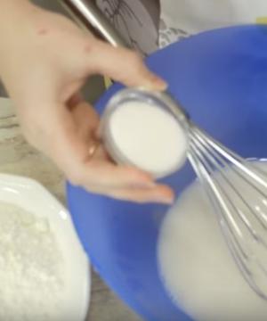 Preparing successful Lenten dough for pies and other delicious dishes