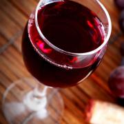 Punase poolmagusa veini kasu ja kahju inimorganismile